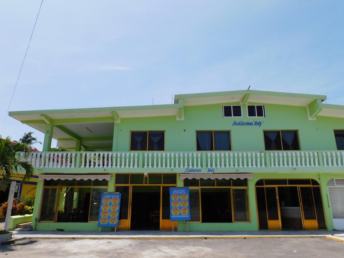 Hotel Casa De Huespedes Yoli By Rotamundos Playa Chachalacas Exterior foto
